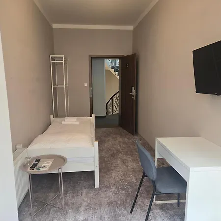 Pilgrim 3* كارلوفي فاري