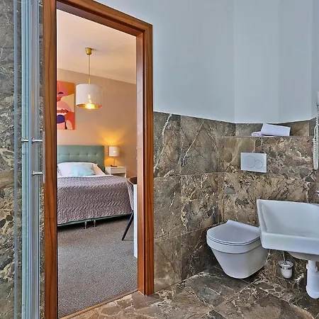 Pilgrim Hotel 3*